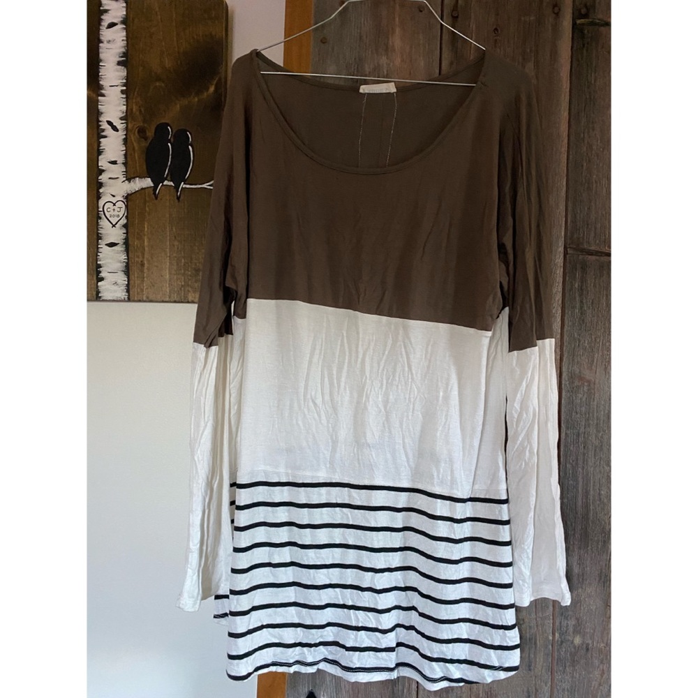 Long Sleeve Lace Back Top